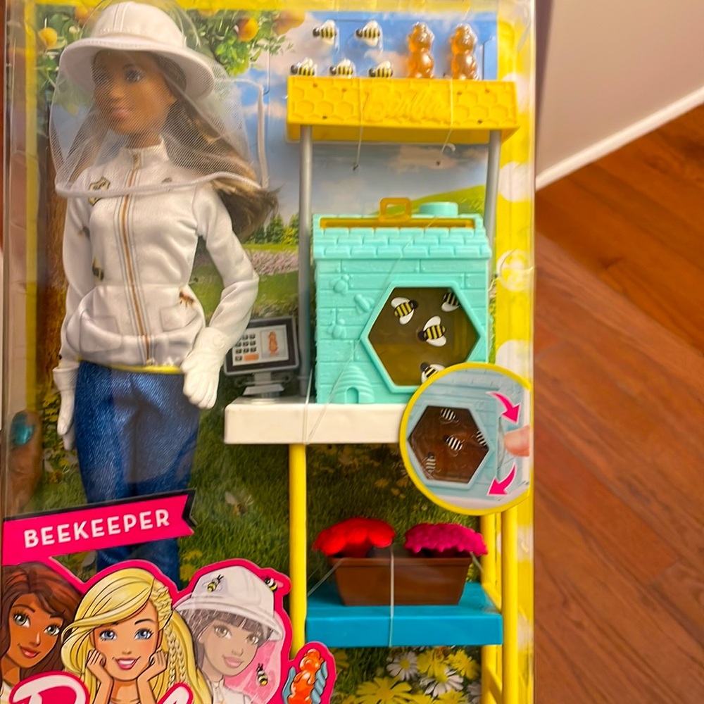 New African American Beekeeper - Picture 4 of 4